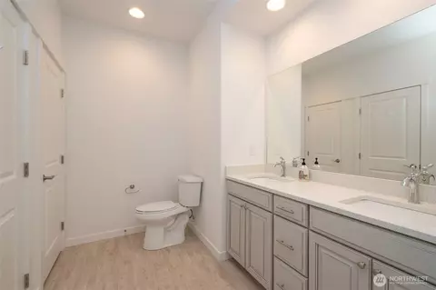 Bath - 30 Nimbus Ln, Sequim, WA 98382 photo 2 of 3