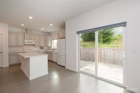 Kitchen - 30 Nimbus Ln, Sequim, WA 98382 photo 6 of 6