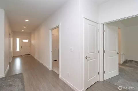 Entry Way - 30 Nimbus Ln, Sequim, WA 98382 photo 4 of 5