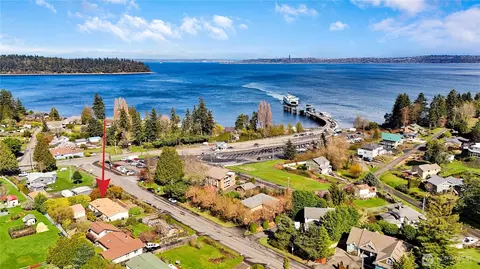 11627 SE Sedgwick Rd, Port Orchard, WA 98366