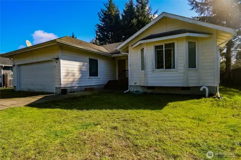 890 Vagabond Ave SW, Ocean Shores, WA 98569