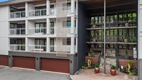 130 105th Ave SE #108, Bellevue, WA 98004