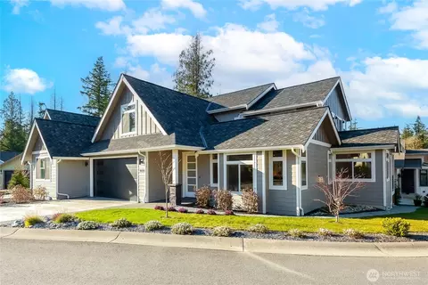 9077 Sea Mist Ln, Blaine, WA 98230