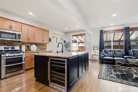 Kitchen - 4115 228th Pl SE, Bothell, WA 98021 photo 1 of 5