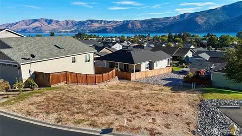 516 Village Dr, Manson, WA 98831