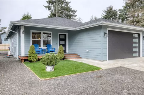 725 Wood Duck Ave SE, Ocean Shores, WA 98569