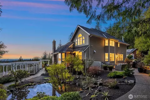 17620 SE 106th St, Renton, WA 98059