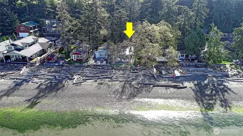 566 Sundin Dr, Camano Island, WA 98282