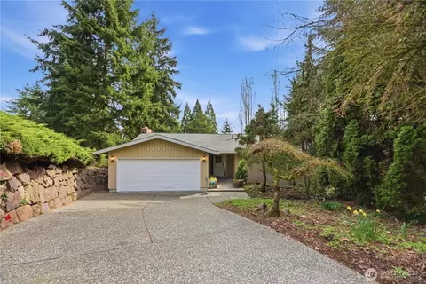 18510 66th Ave NE, Kenmore, WA 98028