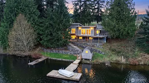 18727 Lakewood Rd, Stanwood, WA 98292