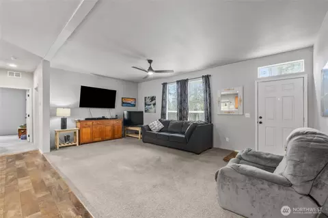 1477 D College Ln, Kettle Falls, WA 99141