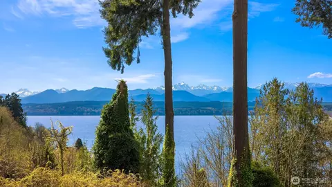 26605 NW Ansell Rd NW, Poulsbo, WA 98370