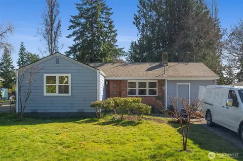 1557 NE 171st St, Shoreline, WA 98155