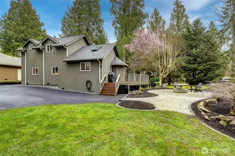 Exterior - 19922 3rd Dr SE, Bothell, WA 98012 photo 6 of 7