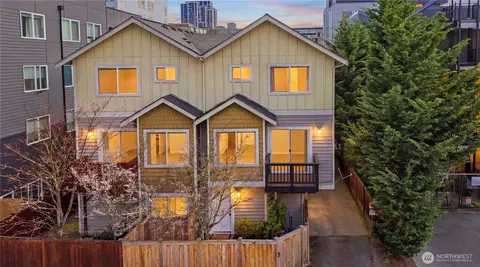 4037 7th Ave NE #A, Seattle, WA 98105