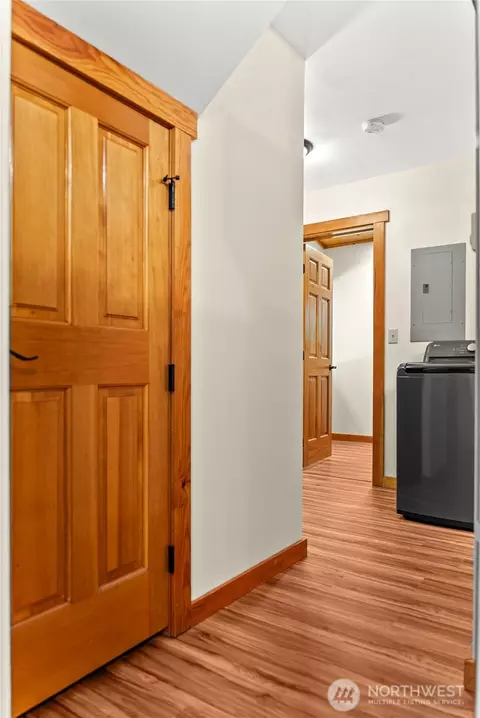 Entry Way - 15 Howerton Rd, Twisp, WA 98856 photo 1 of 2