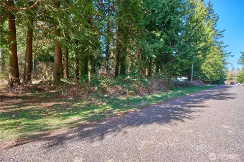 16 Burns Way, Point Roberts, WA 98281
