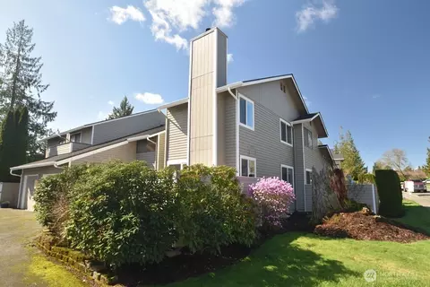 2720 Club Ct #107, Mount Vernon, WA 98273