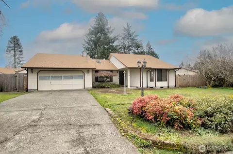 9018 Wendy Dr SE, Olympia, WA 98513