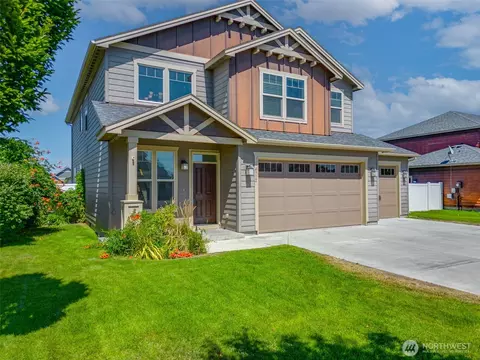 4712 Badger St, Moses Lake, WA 98837