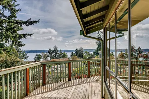 351 Windship Dr, Port Townsend, WA 98368