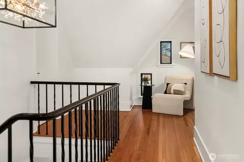 Entry Way - 1111 37th Ave E, Seattle, WA 98112 photo 4 of 4