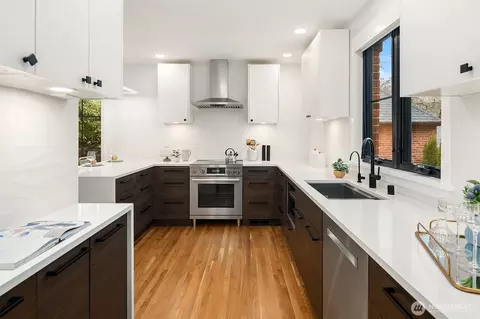 Kitchen - 1111 37th Ave E, Seattle, WA 98112 photo 1 of 2