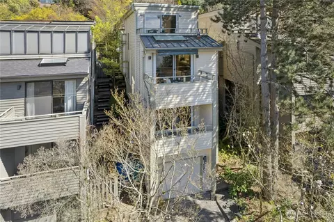 4014 57th Ave SW, Seattle, WA 98116