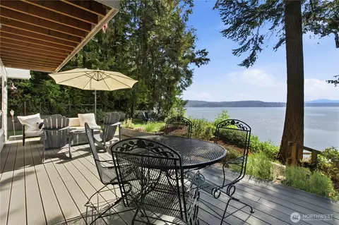 13861 NE North Shore Rd, Belfair, WA 98528
