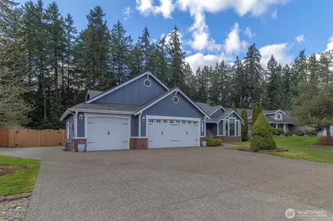8333 Summerwood Dr SE, Olympia, WA 98513