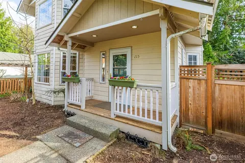 115 Long St, Snohomish, WA 98290