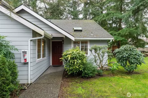 13010 102nd Ln NE # 4, Kirkland, WA 98034