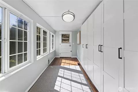 Entry Way - 23022 7th Ave SE, Bothell, WA 98021 photo 2 of 2