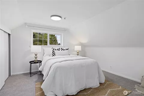 Bedroom - 23022 7th Ave SE, Bothell, WA 98021 photo 4 of 5