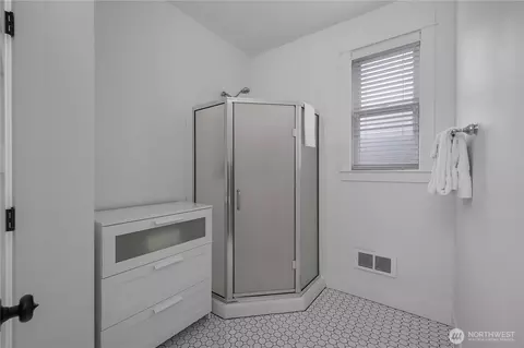 Bath - 267 Compass St, Pacific Beach, WA 98571 photo 2 of 4