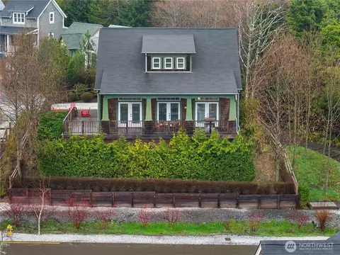 Exterior - 267 Compass St, Pacific Beach, WA 98571 photo 2 of 4
