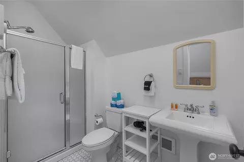 Bath - 267 Compass St, Pacific Beach, WA 98571 photo 3 of 4