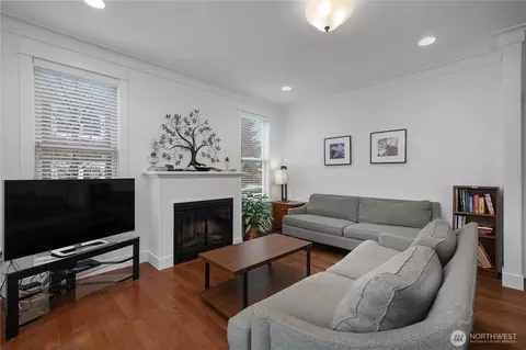 Living - 267 Compass St, Pacific Beach, WA 98571 photo 1 of 1