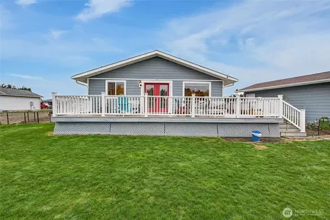 33018 G Pl, Ocean Park, WA 98640
