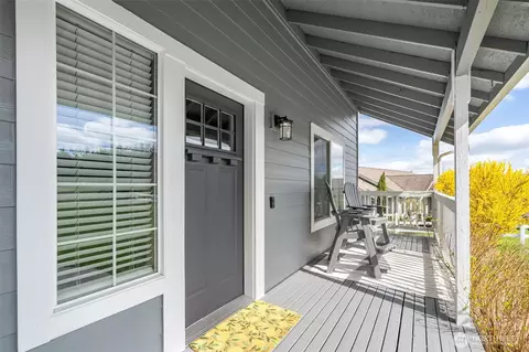 Exterior - 140 Garrett Loop, Chehalis, WA 98532 photo 2 of 9