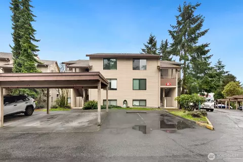 15175 Sunwood Blvd #DD32, Tukwila, WA 98188