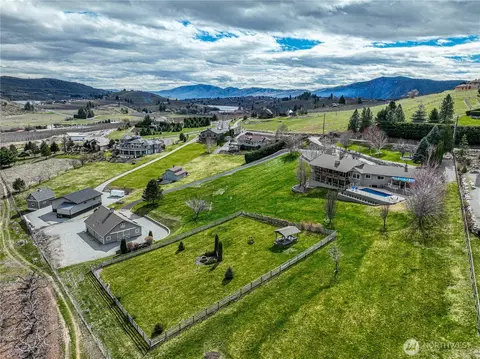 View/Area - 720 Loop Ave, Manson, WA 98831 photo 2 of 2
