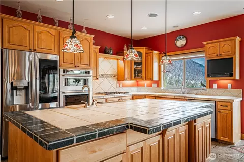 Kitchen - 720 Loop Ave, Manson, WA 98831 photo 2 of 3