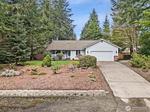 671 E Old Ranch Rd, Allyn, WA 98524