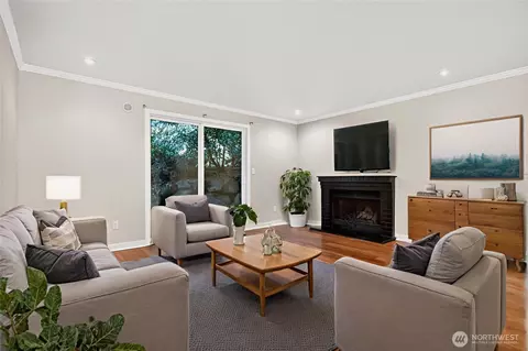 14010 NE 181st Pl #C102, Woodinville, WA 98072