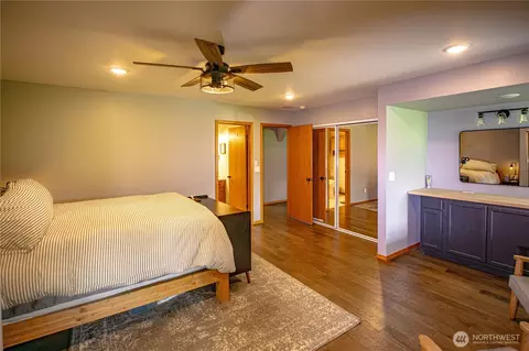 Bedroom - 787 N Kendall Rd, Sequim, WA 98382 photo 1 of 3