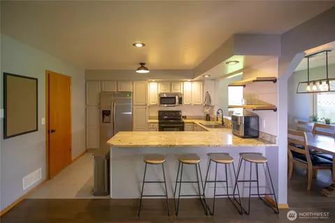 Kitchen - 787 N Kendall Rd, Sequim, WA 98382 photo 1 of 2