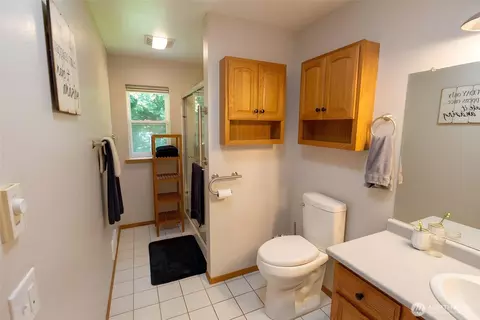 Bath - 787 N Kendall Rd, Sequim, WA 98382 photo 1 of 4
