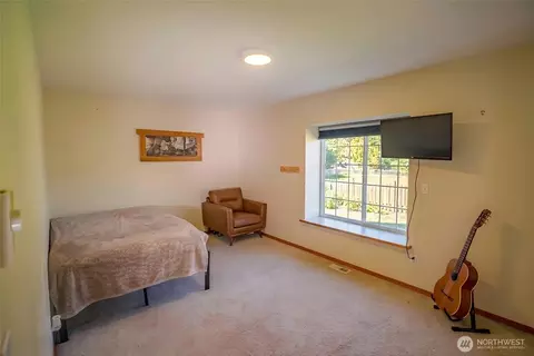 Bedroom - 787 N Kendall Rd, Sequim, WA 98382 photo 3 of 3