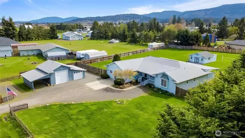787 N Kendall Rd, Sequim, WA 98382
